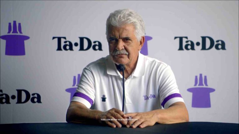 Tuca Ferretti protagoniza campaña de Tada Delivery regañando por cómo disfrutas del futbol en casa