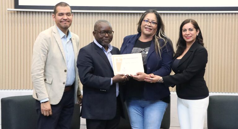 Presentan en el Congreso el libro “Estatuto de los derechos humanos en la sociedad del conocimiento”