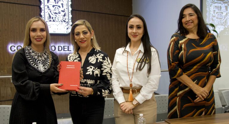 Realizan en el Congreso conversatorio y exposición “Las Heroínas de México”