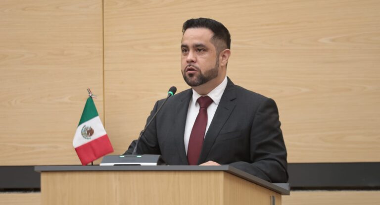 Avala LXII Legislatura reformas para la inclusión de mujeres conductoras en el transporte público 