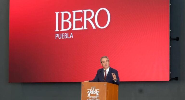 Entrega Pepe Chedraui reconocimientos “Mujeres Imparables” a 200 emprendedoras poblanas