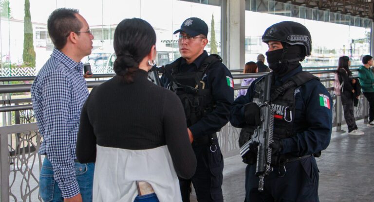 Detienen a presuntos carteristas en transporte RUTA con intervención oportuna
