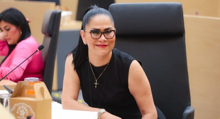 Presenta Fedrha Suriano, iniciativa en materia de seguridad en fraccionamientos y condominios de Puebla