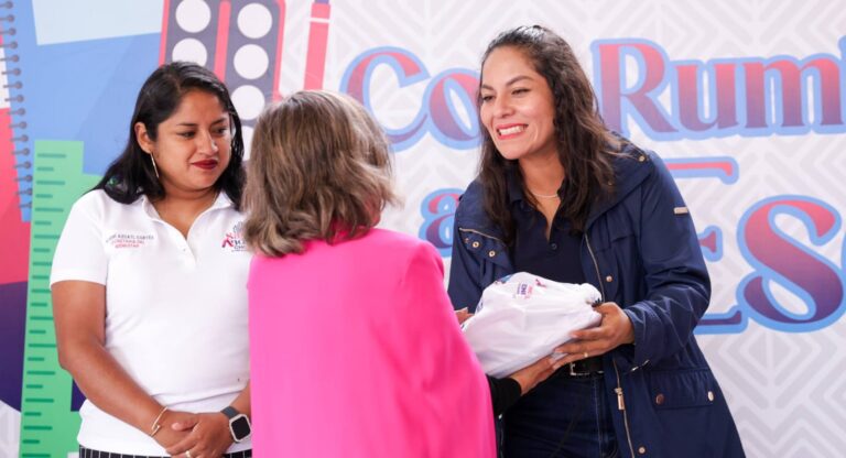 Garantiza Lupita Cuautle útiles escolares para todas y todos los estudiantes de primaria