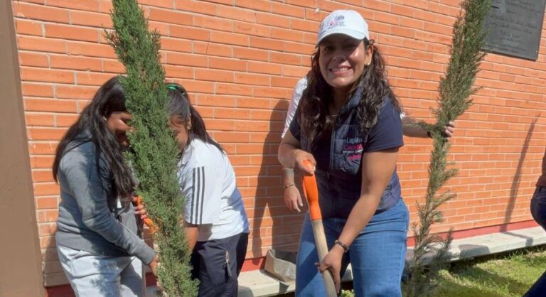 Lupita Cuautle realiza acciones en favor del medio ambiente