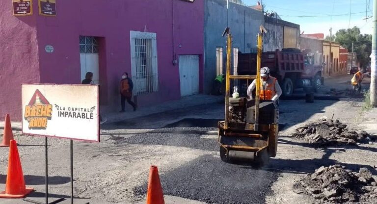 Campaña Capitalina Bacheando Puebla: fortalece los barrios de la ciudad con acciones de mantenimiento vial