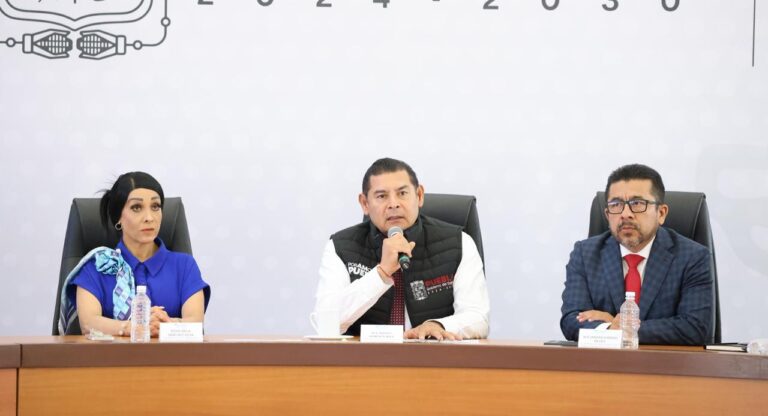 Por primera vez, Gobierno de Puebla se capacita en materia de Derechos Humanos
