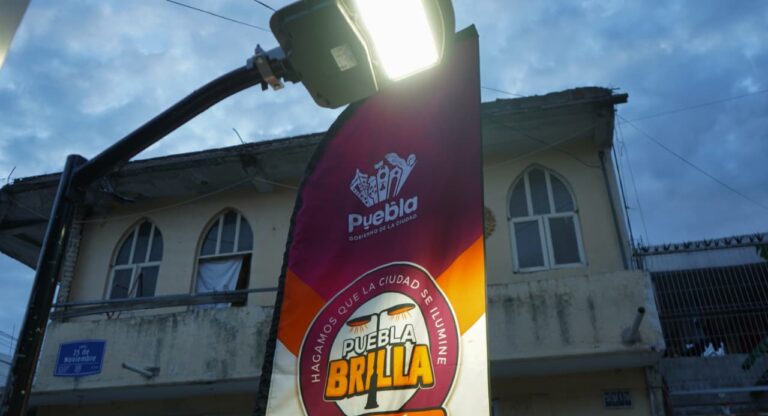 Inaugura Pepe Chedraui modernización de luminarias LED en la cabecera auxiliar de San Baltazar Campeche