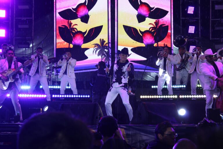 La Trakalosa de Monterrey cierra con broche de oro a la cartelera musical de la Feria Patronal Huejotzingo 2025