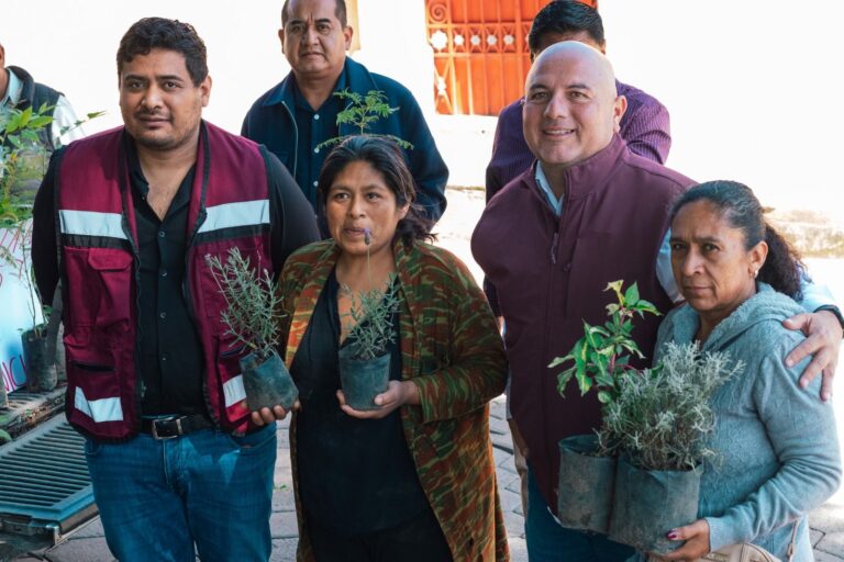 EcoJornada transforma el Parque de Santiago Mixquitla con la suma de esfuerzos