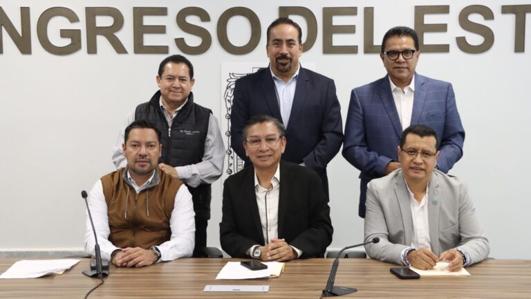 Comisiones del Congreso presentan Informe Anual de Actividades 