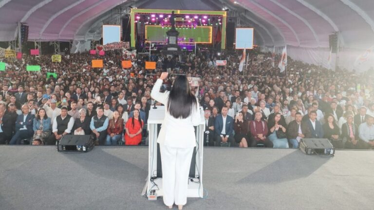 Con el respaldo de miles de cholultecas, rinde Tonantzin Fernández su primer Informe de Gobierno de compromisos cumplidos