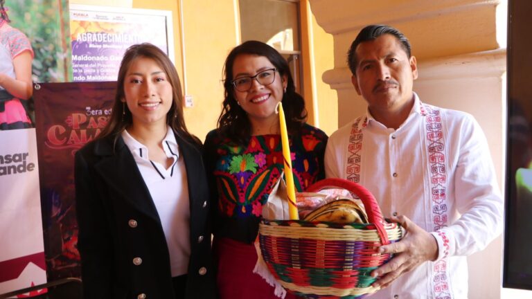 Ajalpan celebra la tercera edición del Paseo de las Calaveras 2025