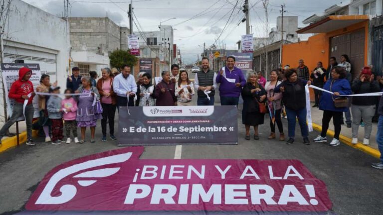 Entrega Gobierno de la ciudad infraestructura vial en la colonia Guadalupe Hidalgo Segunda Sección