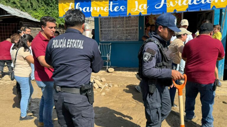 Fuerzas de seguridad mantienen ayuda a familias de la Sierra Norte
