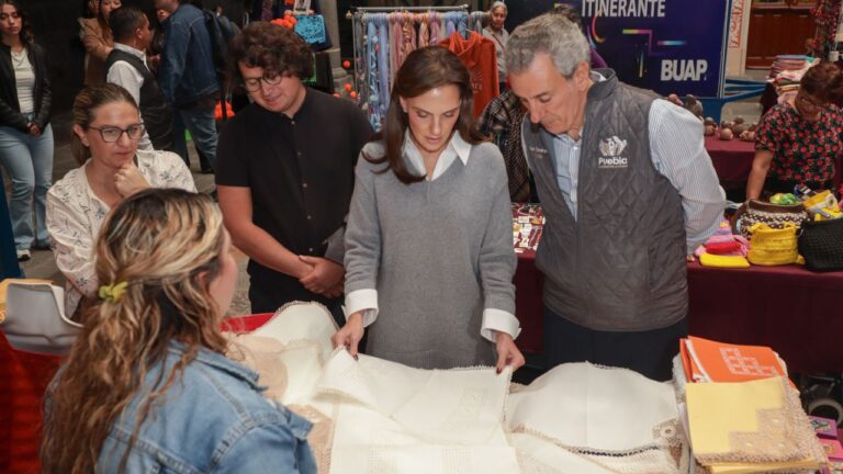 Recorren Pepe Chedraui y MariElise Budib Cumbre Iberoamericana de Artesanías que realiza en la capital