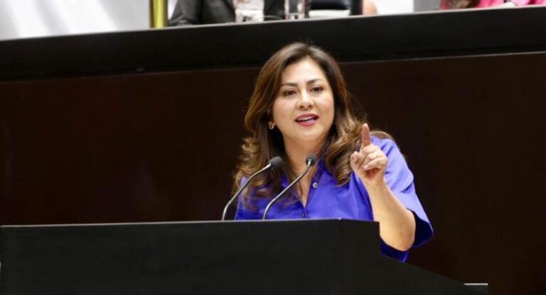 Nadia Navarro exige un presupuesto justo para Puebla y sus municipios