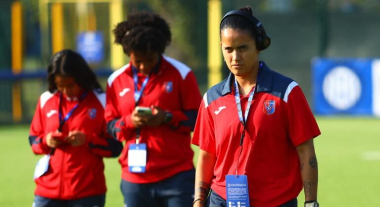 Poblana hace historia, es la primera mexicana en fútbol femenil en Albania