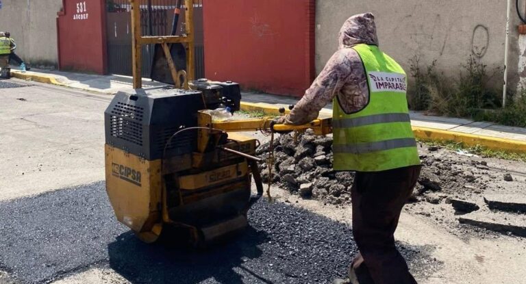 Campaña Capitalina Bacheando Puebla: mejora vialidades en el sur de la ciudad