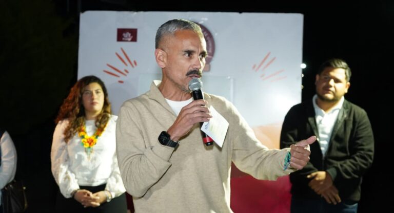 Inaugura Gobierno de Pepe Chedraui iluminación con tecnología LED en la colonia del Valle