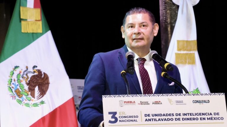 Política de combate a la corrupción fortalece el manejo sano de recursos: Armenta