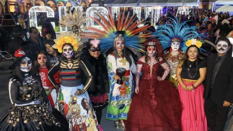 Con éxito total, se llevó a cabo el Desfile de Catrinas en San Pedro Cholula