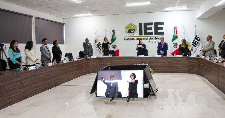 Mariana Ceballos y Héctor Tello rinden protesta como nuevos consejeros del IEE 