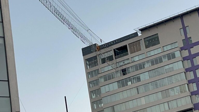 Empresarios buscan rehabilitar puente de cristal en SACH