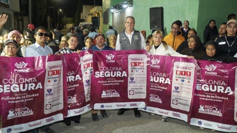 Lleva Pepe Chedraui tecnología LED a la colonia Santa Lucía con Puebla Brilla