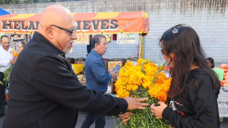 Entrega Gobierno de Tonantzin Fernández flores en panteones municipales