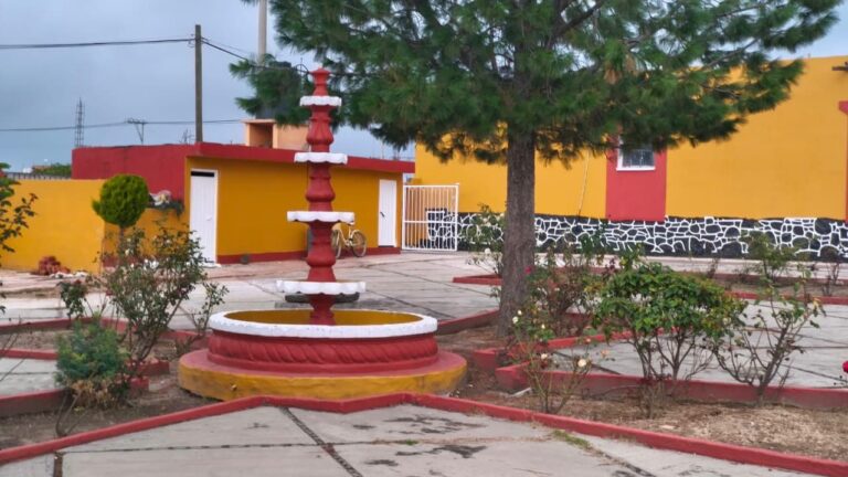 Mejoran espacios públicos en San Pedro Tlaltenango con Obra Comunitaria