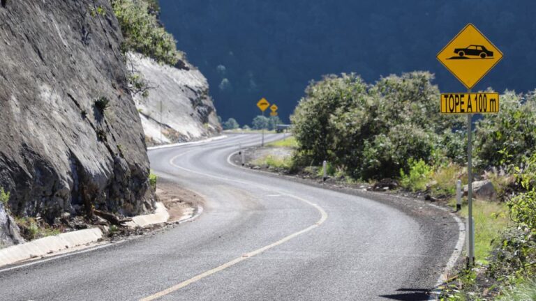 Avanza Carretera Interserrana, obra estratégica que conectará la Sierra Norte