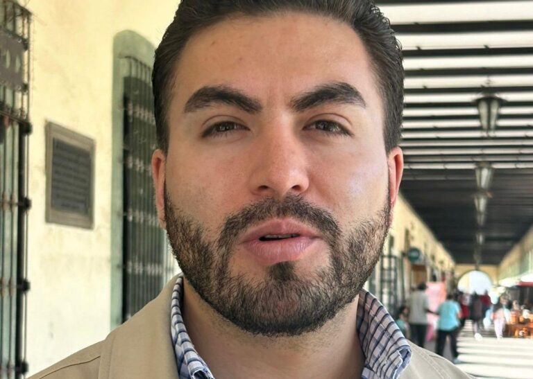 Llama regidor a ordenar comercio en SPC