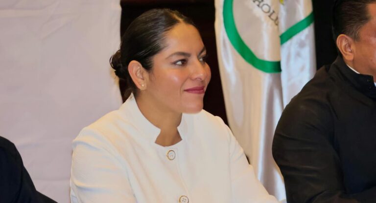 Fortalece Lupita Cuautle prevención y participación en seguridad con universidades