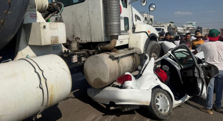 Mueren dos mujeres aplastadas por una revolvedora en Amozoc