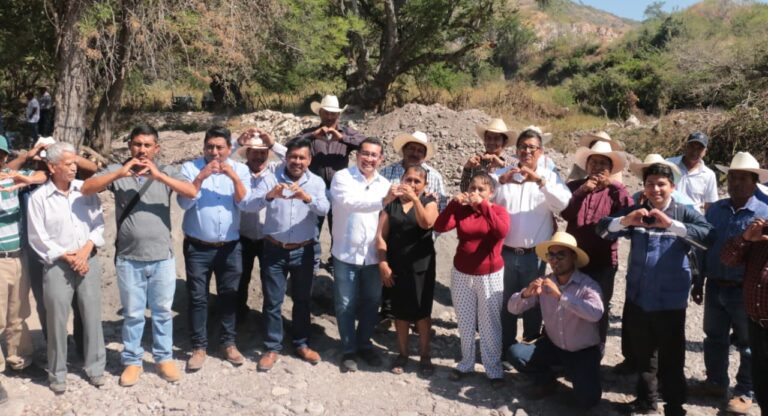 Supervisa e inaugura Pavel Gaspar obras del programa “Por Amor a Puebla” en Jolalpan
