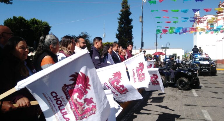 Tonantzin Fernández entrega patrullas para reforzar la seguridad en San Pedro Cholula