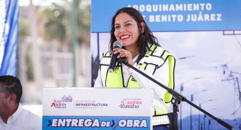 Avanza Lupita Cuautle en la modernización de vialidades, ahora en San Bernardino Tlaxcalancingo