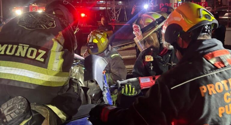 Mueren dos jóvenes en arrancones sobre la Vía Atlixcáyotl