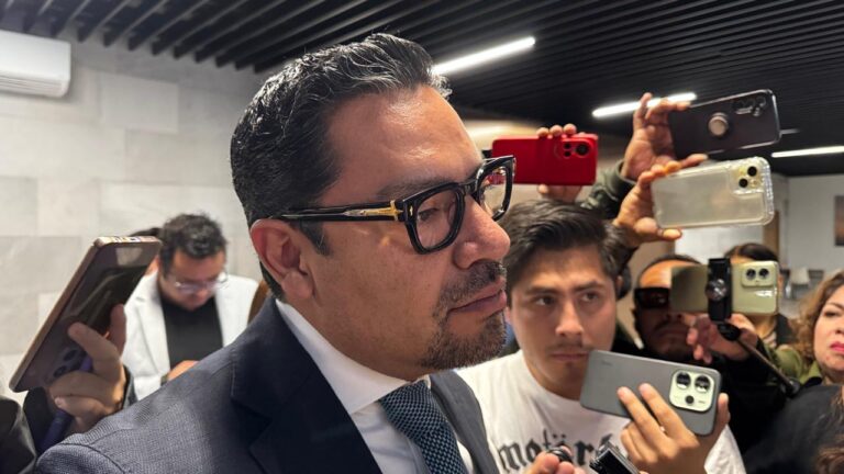 Andrés Villegas impulsa reforma para castigar con mayor severidad el robo a cuentahabientes en Puebla