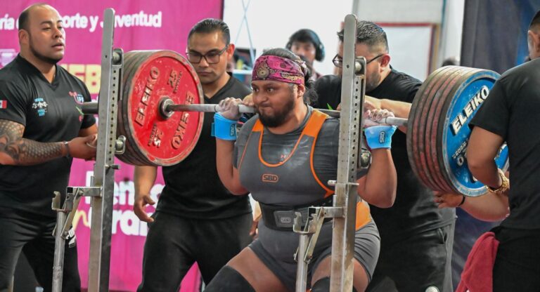 Puebla realiza por primera vez el Estatal de Powerlifting