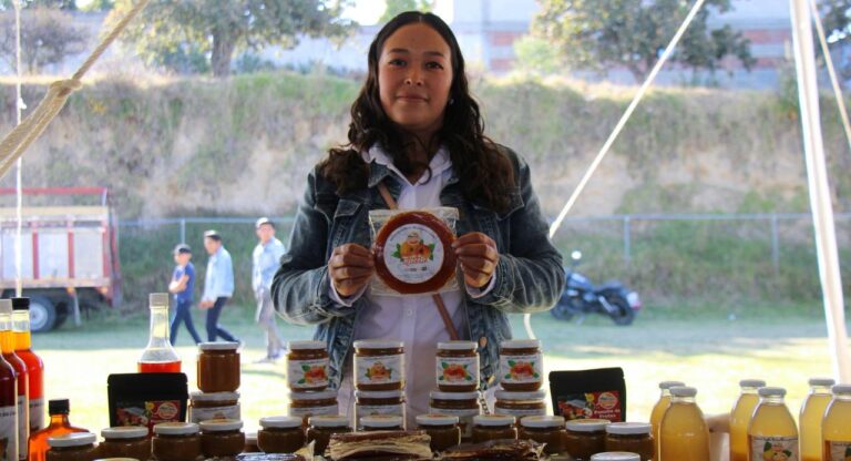 Inauguran Feria Agroartesanal del Tejocote en Huejotzingo