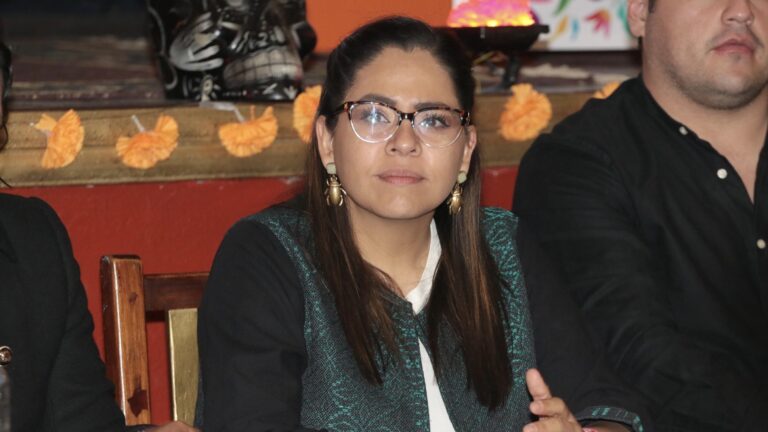 Legislar es escuchar, trabajar y transformar, afirma la diputada Guadalupe Vargas en su Primer Informe