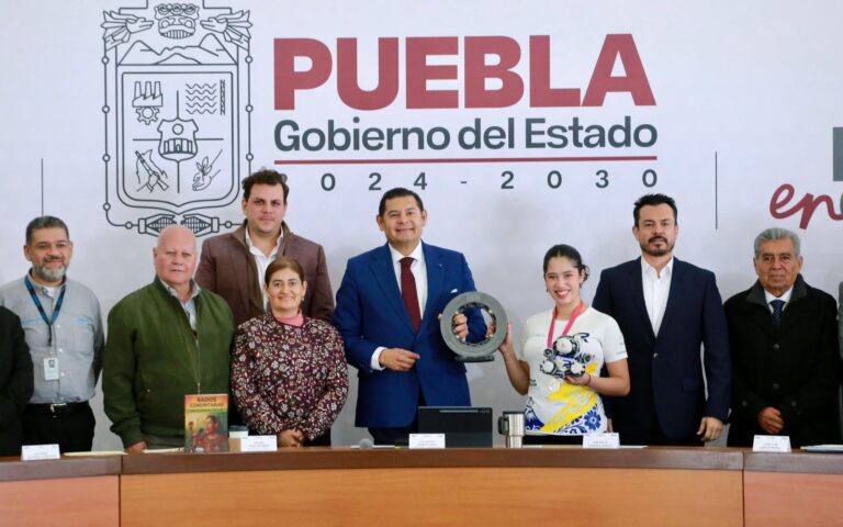 Puebla vive un gran momento en materia tecnológica: Armenta