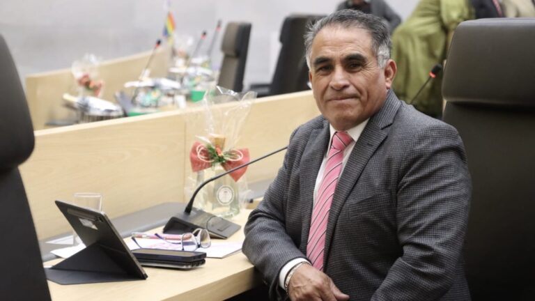 Impulsa diputado Elpidio Díaz propuesta para que municipios reduzcan costos de grúas y corralones