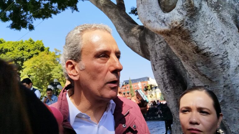 Ayuntamiento dotará de cámaras y botones de alertamiento en paraderos: Pepe Chedraui