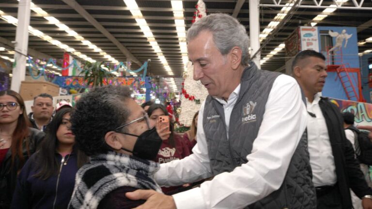 Cumple Pepe Chedraui compromiso con comerciantes del Mercado Independencia