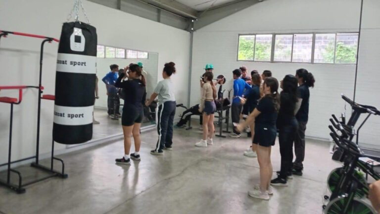 Fomenta Conalep Puebla hábitos saludables con espacios deportivos