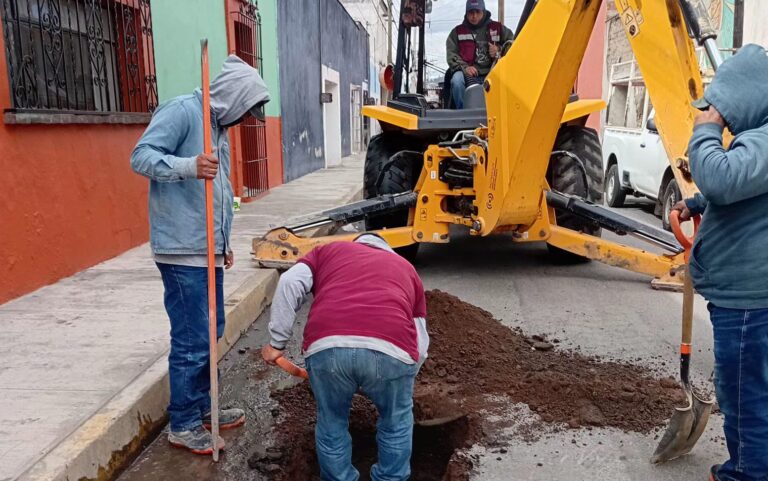 Sosapach atiende afectación en infraestructura de alcantarillado en la cabecera municipal de San Pedro Cholula