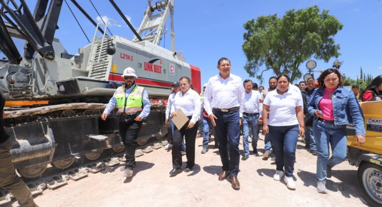 Con equipo especializado, Gobierno Estatal avanza en conectar 7 municipios con puente La Panga